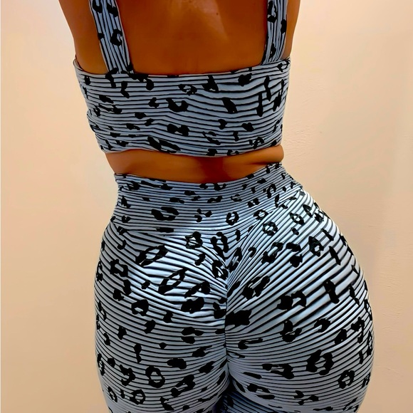 Samba Stripe Two Piece Set - Picture 7 of 9